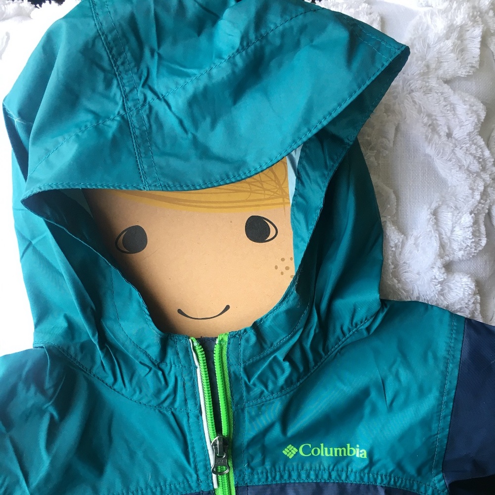 Columbia boys raincoat